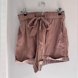 Hem & Thread - Brown Bowtie shorts (size S) NWT